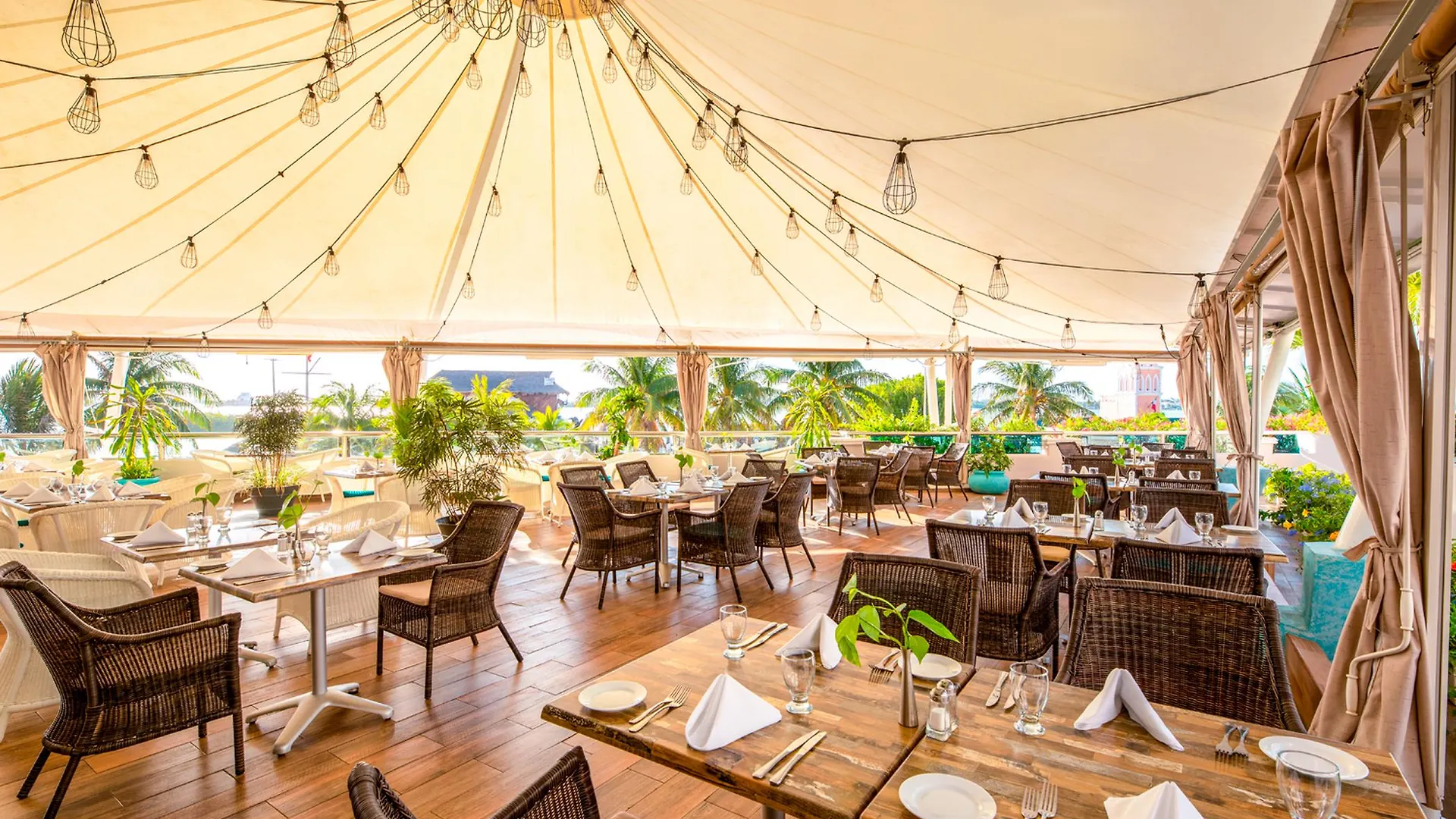 Sunscape Cancun All-Inclusive Resort & Spa 4*,  Mexico