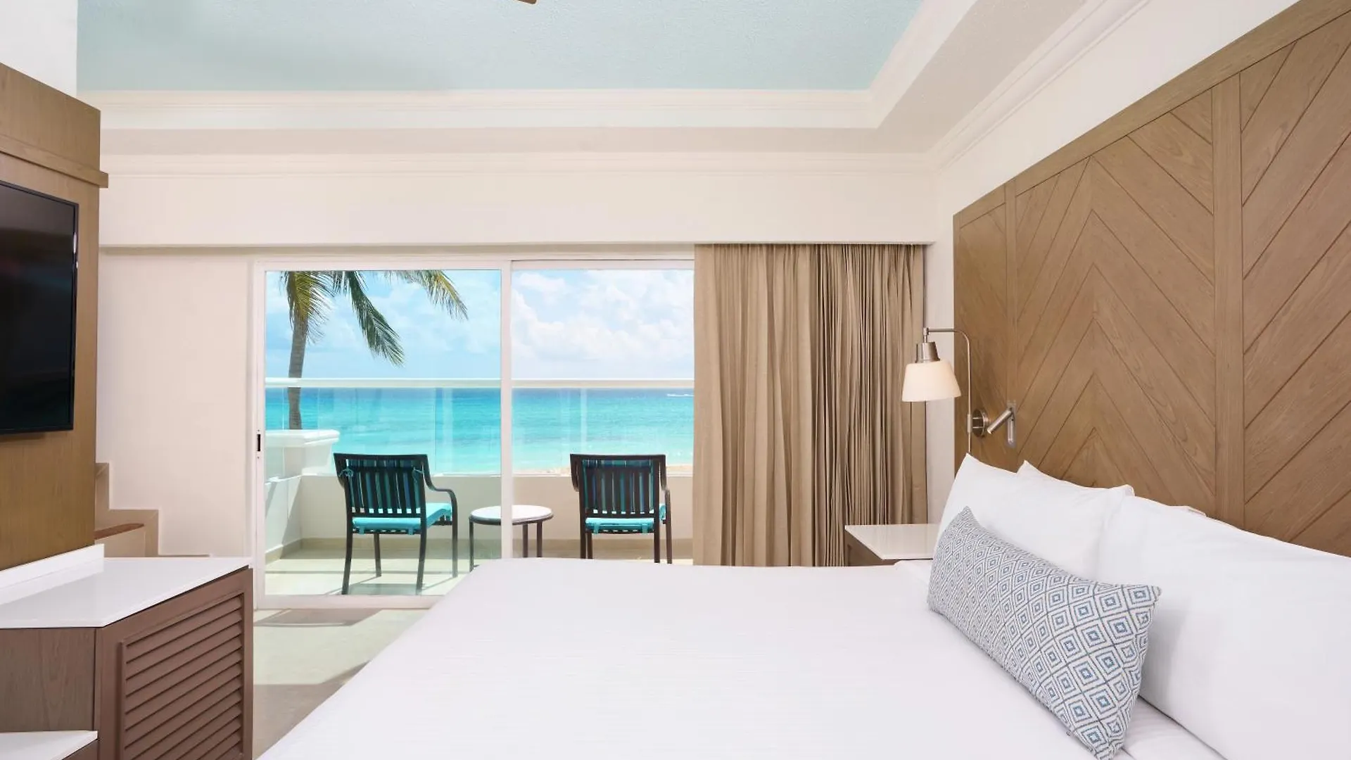 Sunscape Cancun All-Inclusive Resort & Spa 4*,  Mexico