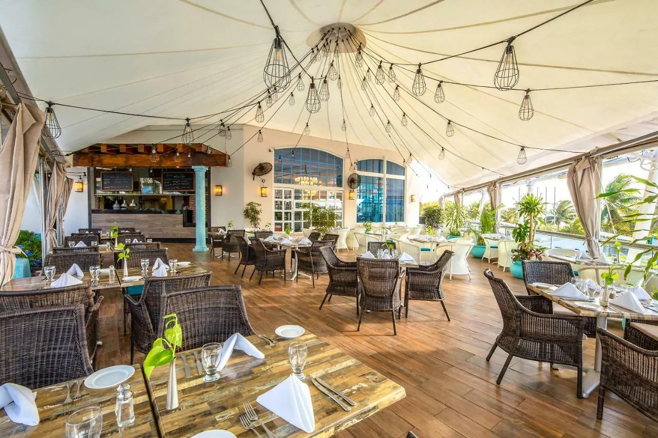 Sunscape Cancun All-Inclusive Resort & Spa