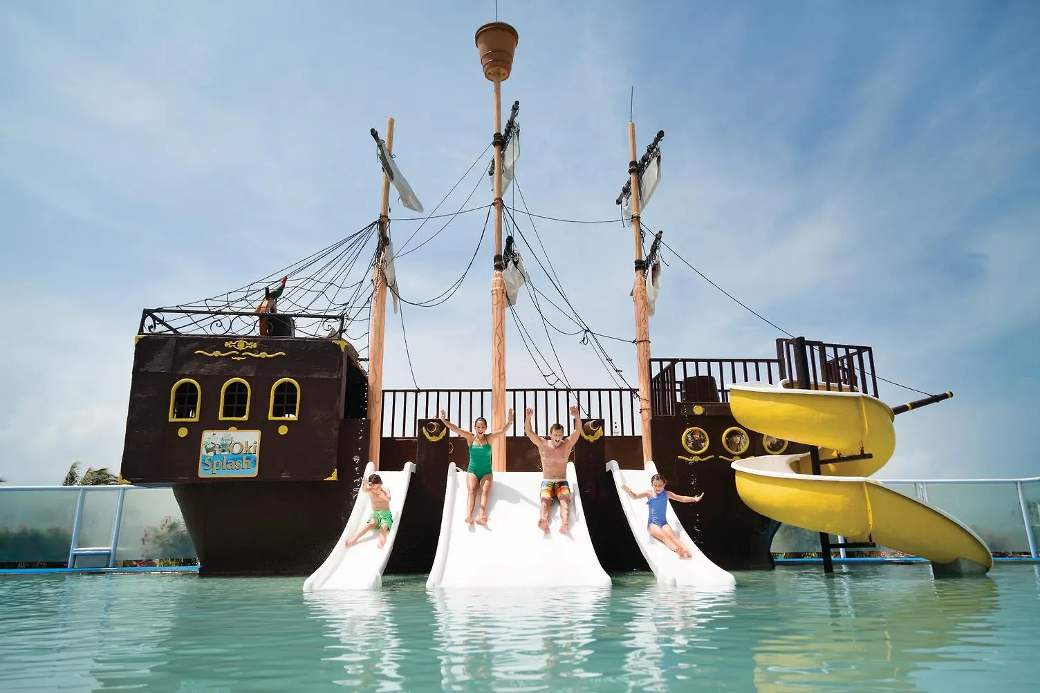 Wyndham Alltra Cancun All Inclusive Resort 4*,