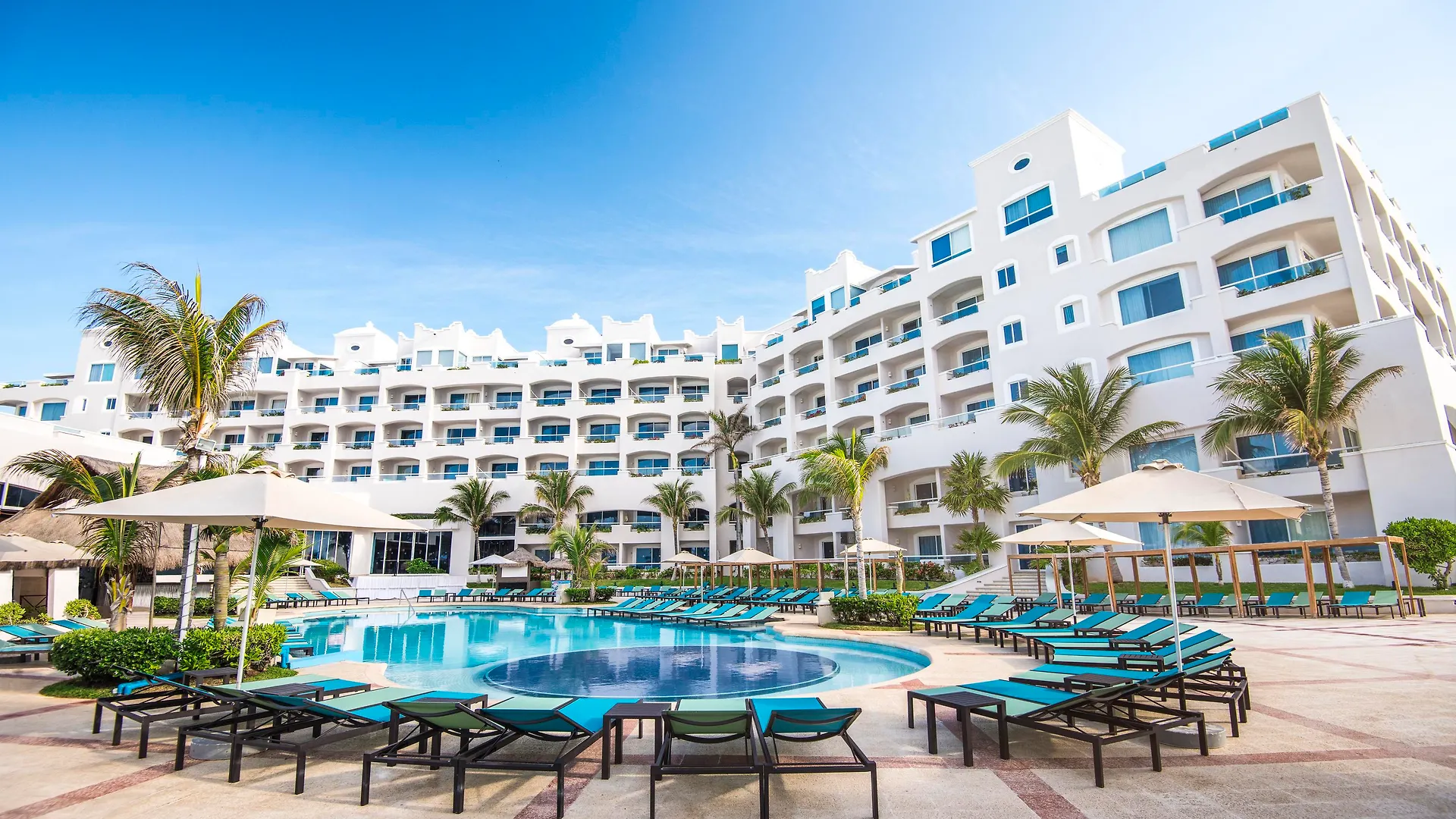 Wyndham Alltra Cancun All Inclusive Resort