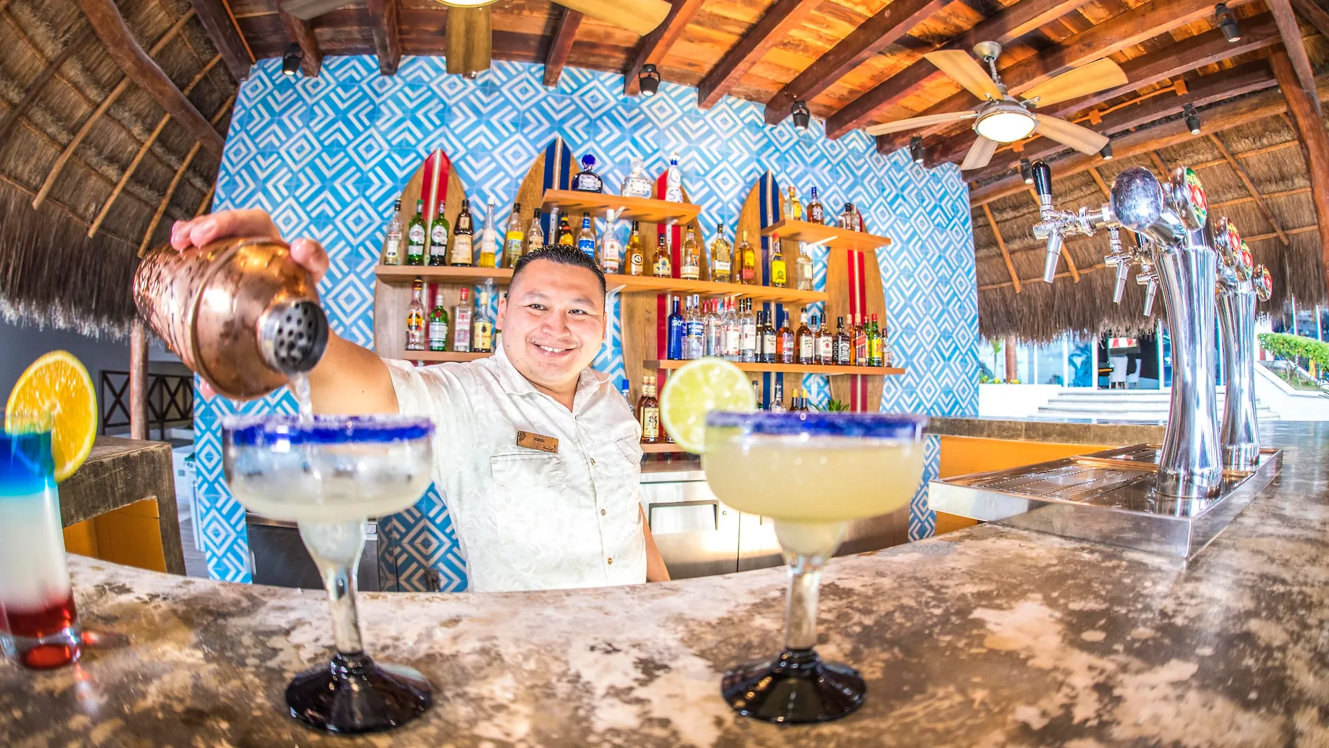Wyndham Alltra Cancun All Inclusive Resort